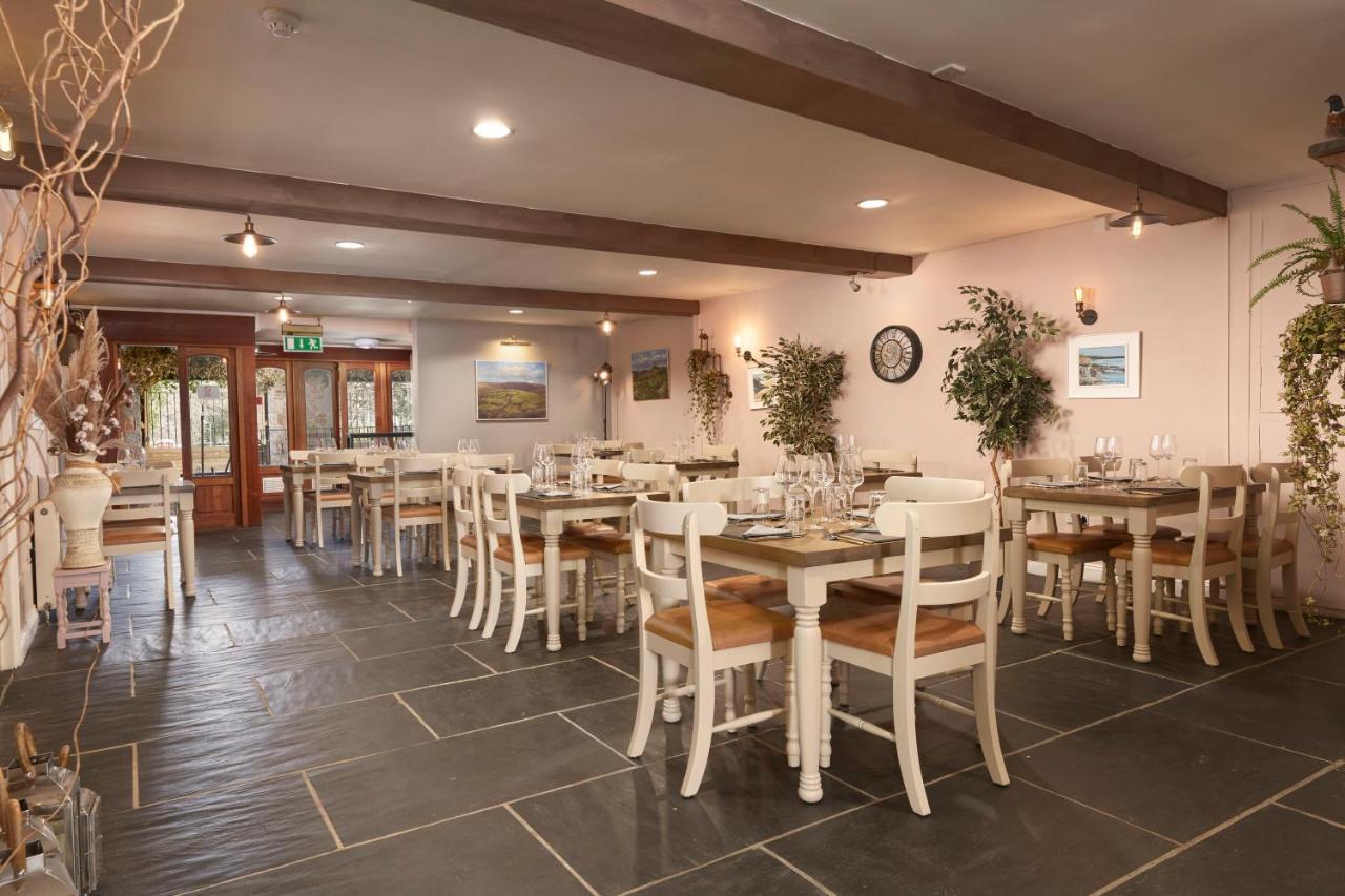 The White Hart Hotel Modbury Exterior foto